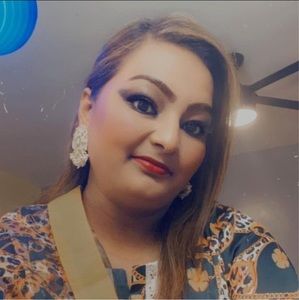 Meet your Posher, Monica